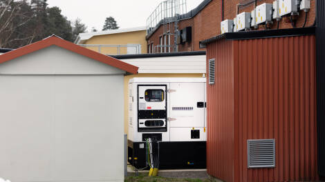 Backup power generator at Holtab