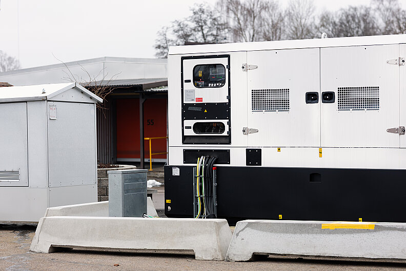 Backup power generator at Holtab