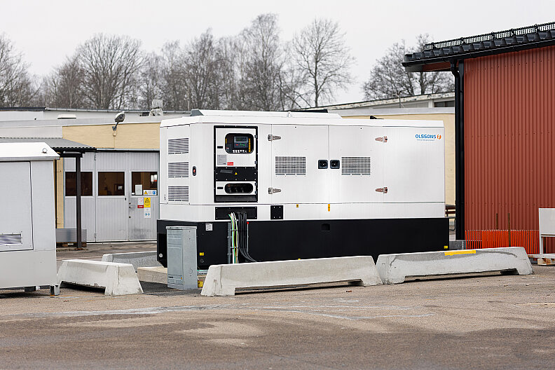 Backup power generator at Holtab