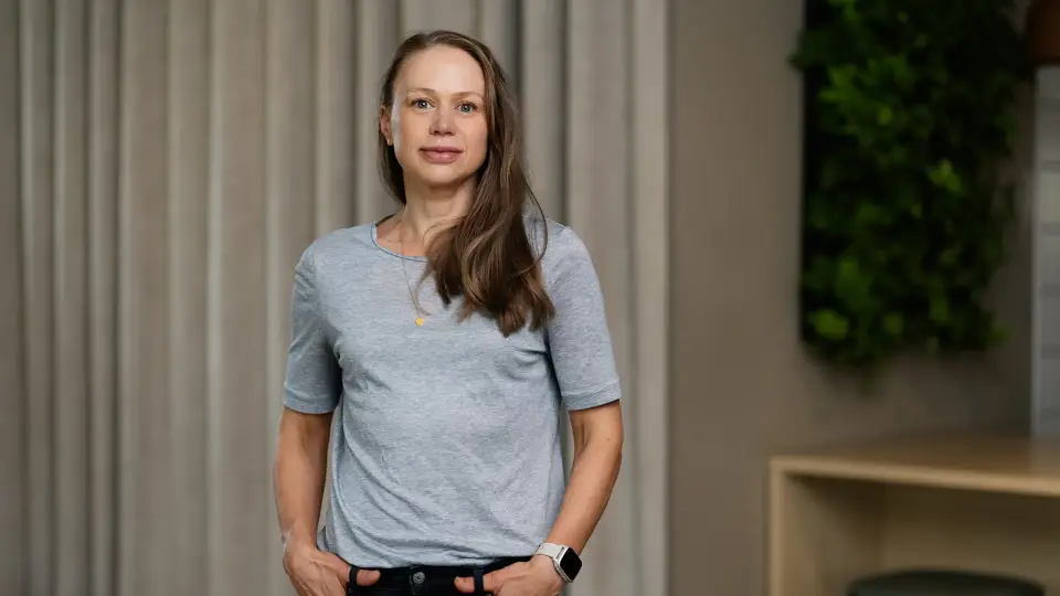 Lina Emanuelson at Holtab looks into the camera standing still